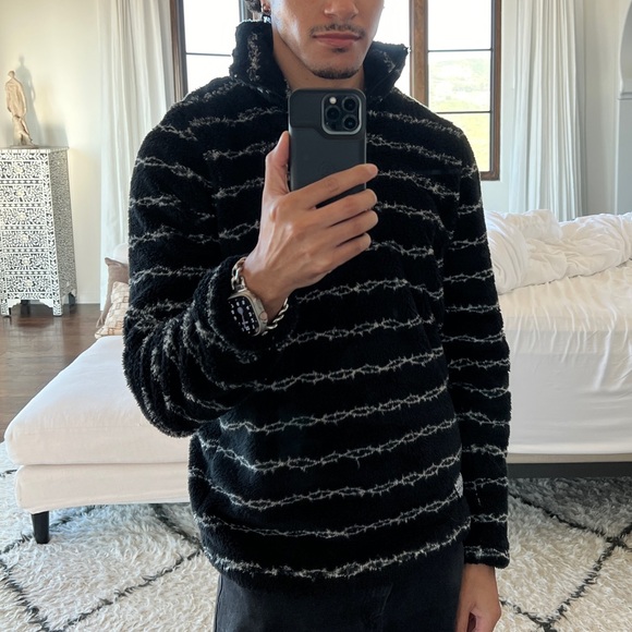 Lurking Class Thorns Sherpa Half-Zip Sweatshirt - Picture 5 of 5